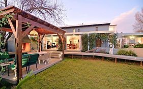 B&B On Buckingham Guest House